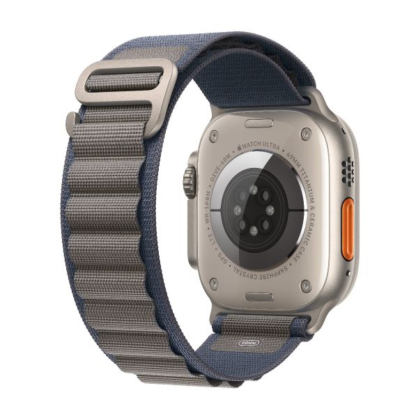 Apple Watch Ultra 2 49毫米GPS + 流動網絡鈦金屬錶殼配登峰手環- 衛訊